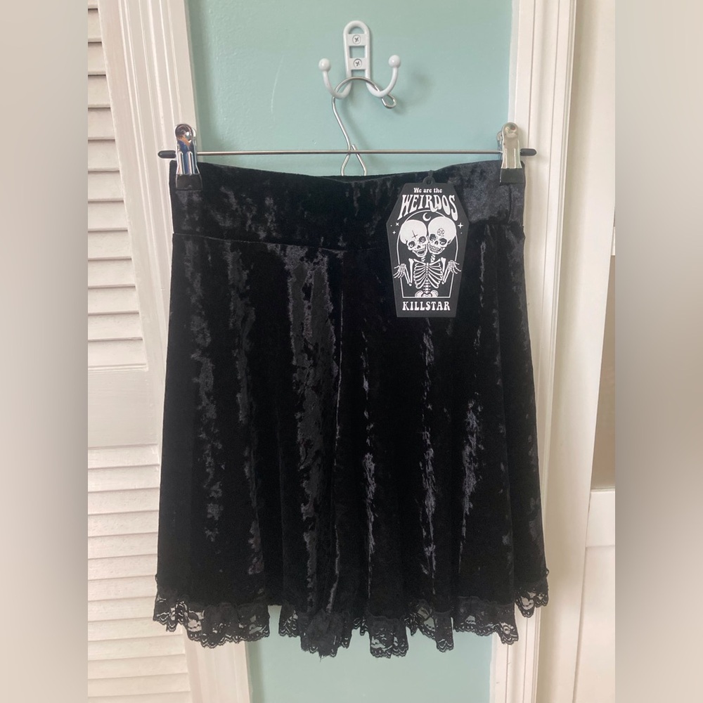 Killstar Crushed Velvet Lace Edged Skirt (new w/ tags)